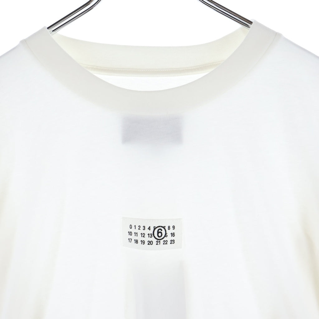 MM6 Maison Margiela(エムエムシックスメゾンマルジェラ) 25AW ナンバリングロゴ クルーネック長袖Tシャツ ロングスリーブカットソー ホワイト SH0GC0034 S24312