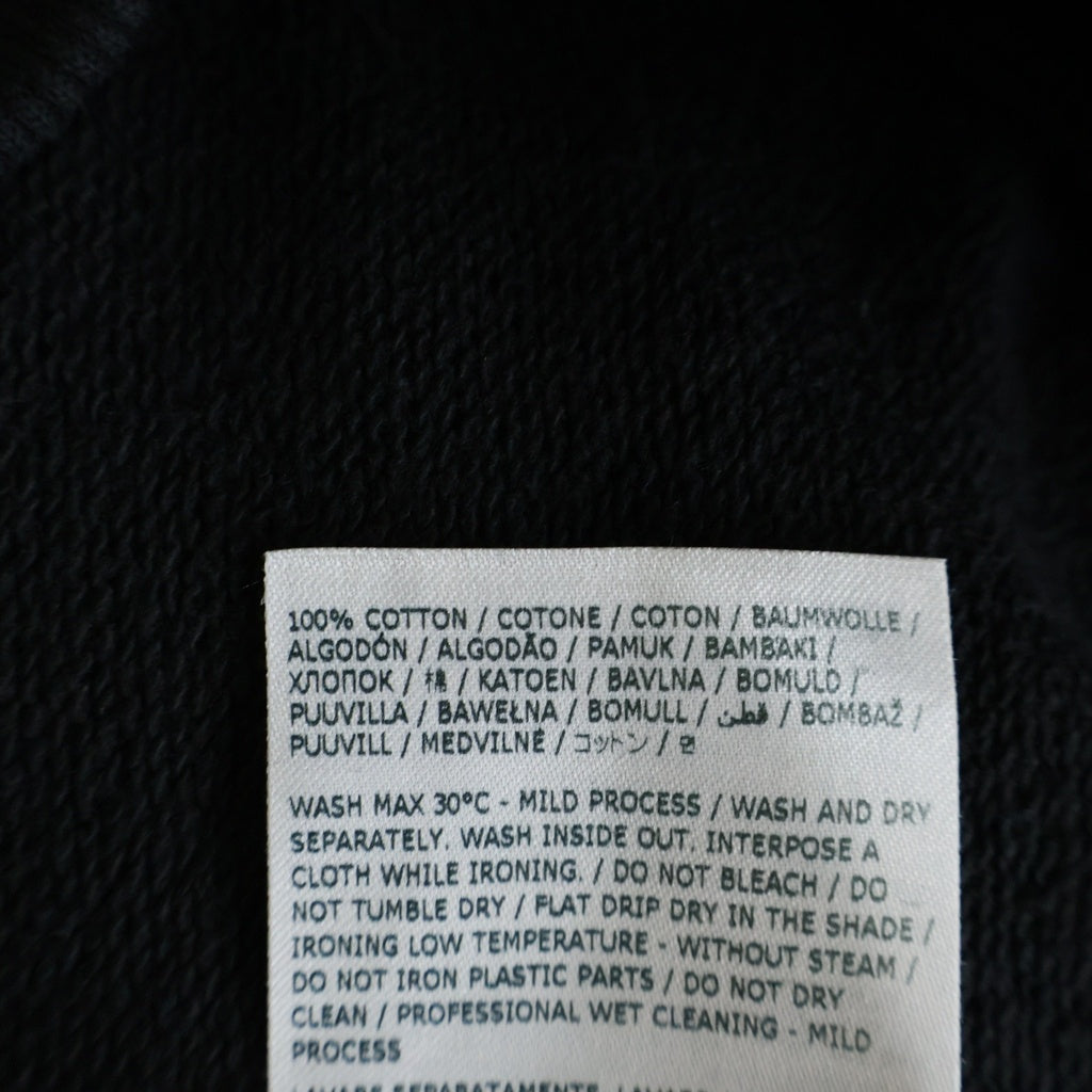 MM6 Maison Margiela(エムエムシックスメゾンマルジェラ) ナンバリングデザイン クルーネックスウェットトレーナー ブラック SH0GU0029 M25014