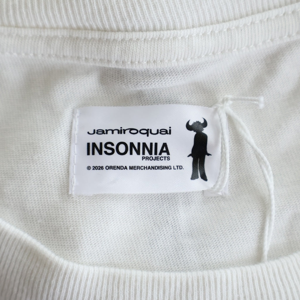 Insonnia Projects(インソニアプロジェクツ) ×JAMIROQUAI 半袖 クルーネック Tシャツ ホワイト IP-JQ-002