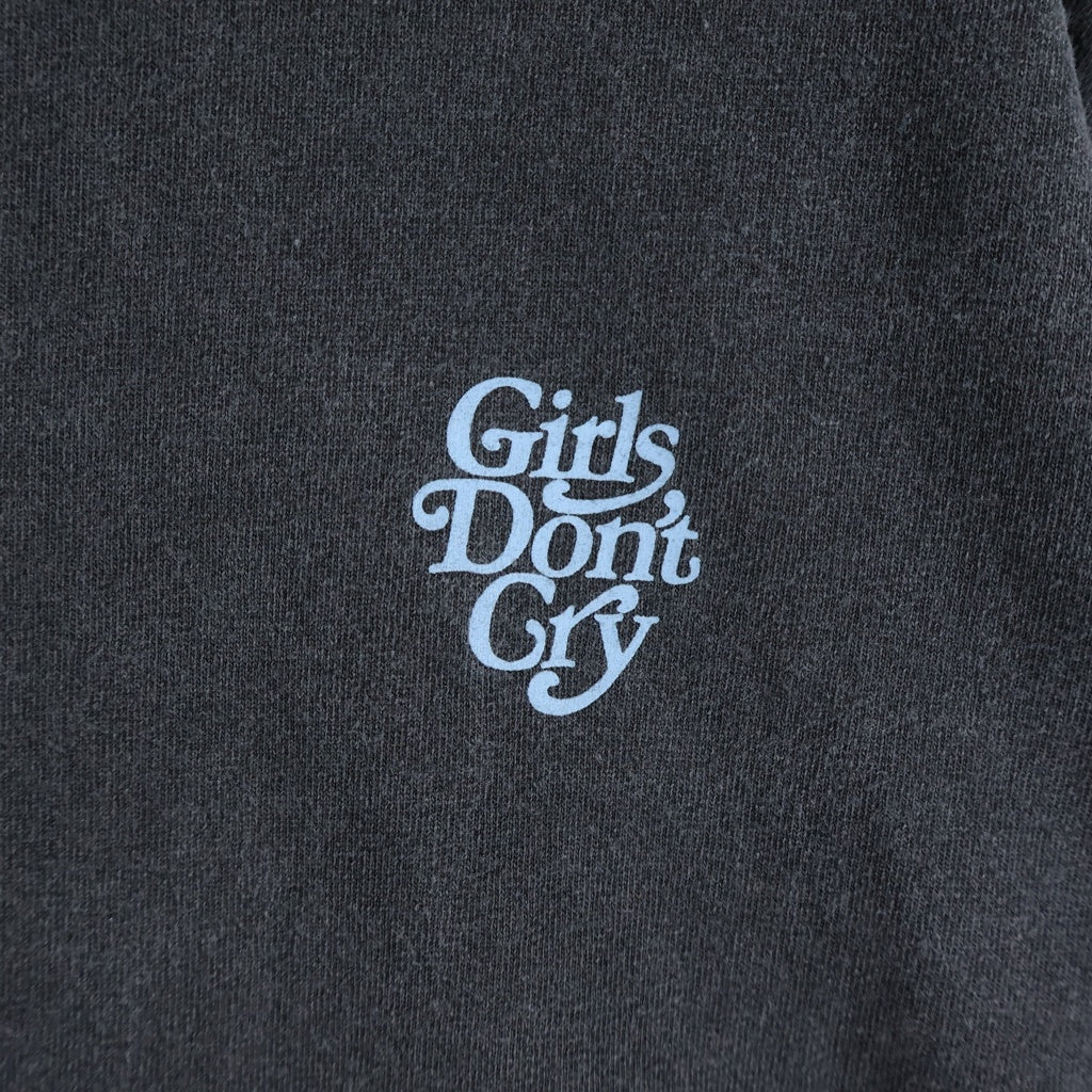 Girls Don't Cry(ガールズドントクライ) ロゴプリント クルーネック半袖Tシャツ ショートスリーブカットソー ブラック
