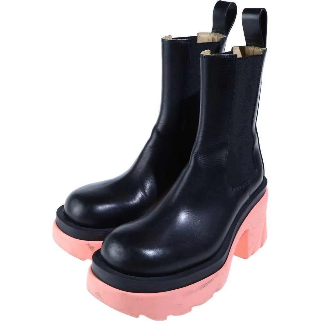 BOTTEGA VENETA(ボッテガヴェネタ) フラッシュ サイドゴアチェルシー ブーツ ミドル ブラック/ピンク レディース