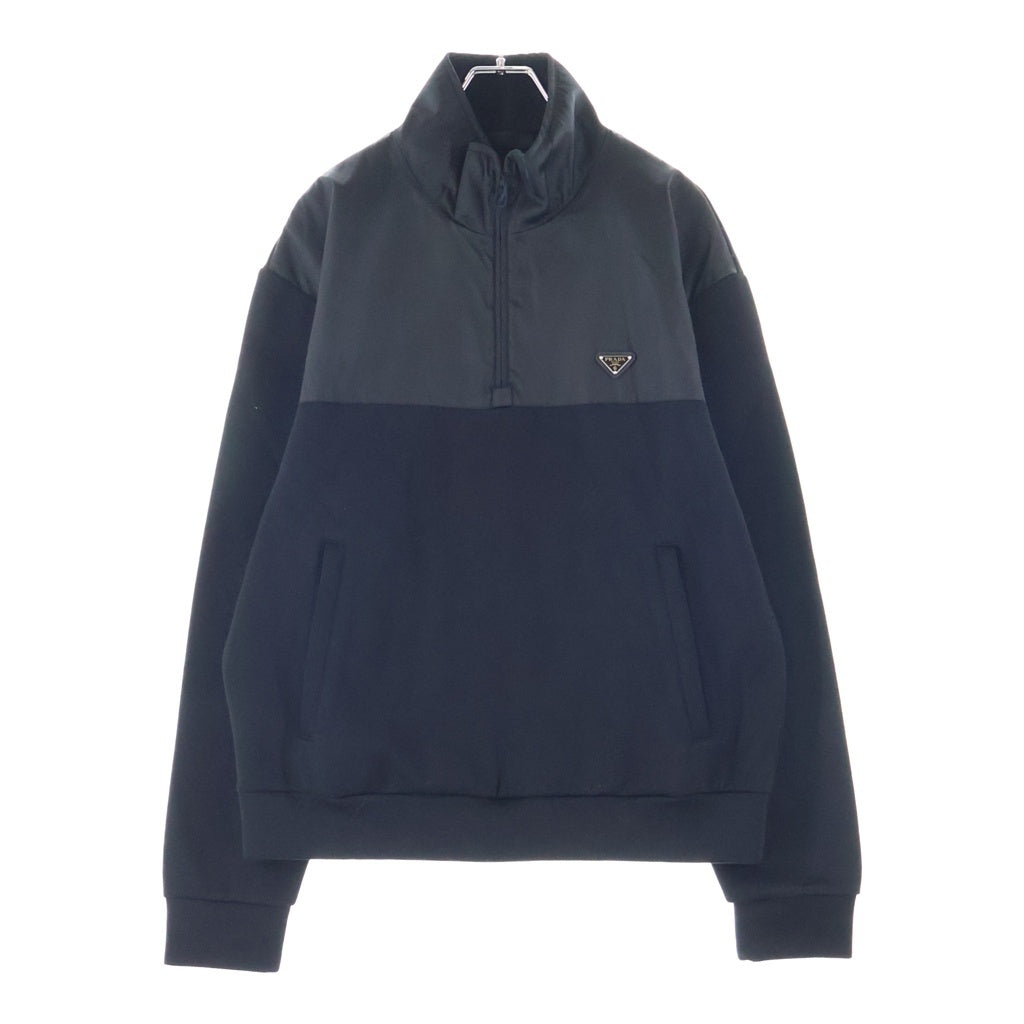PRADA(プラダ) Re-Nylon トライアングルロゴプレート ナイロン切り替え ハーフジップ スウェット ブラック UJL20D 11JE
