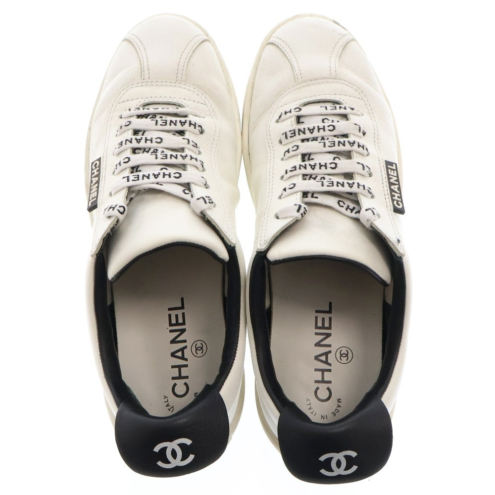 CHANEL(シャネル) カーフスキンココマークローカットスニーカー ホワイト