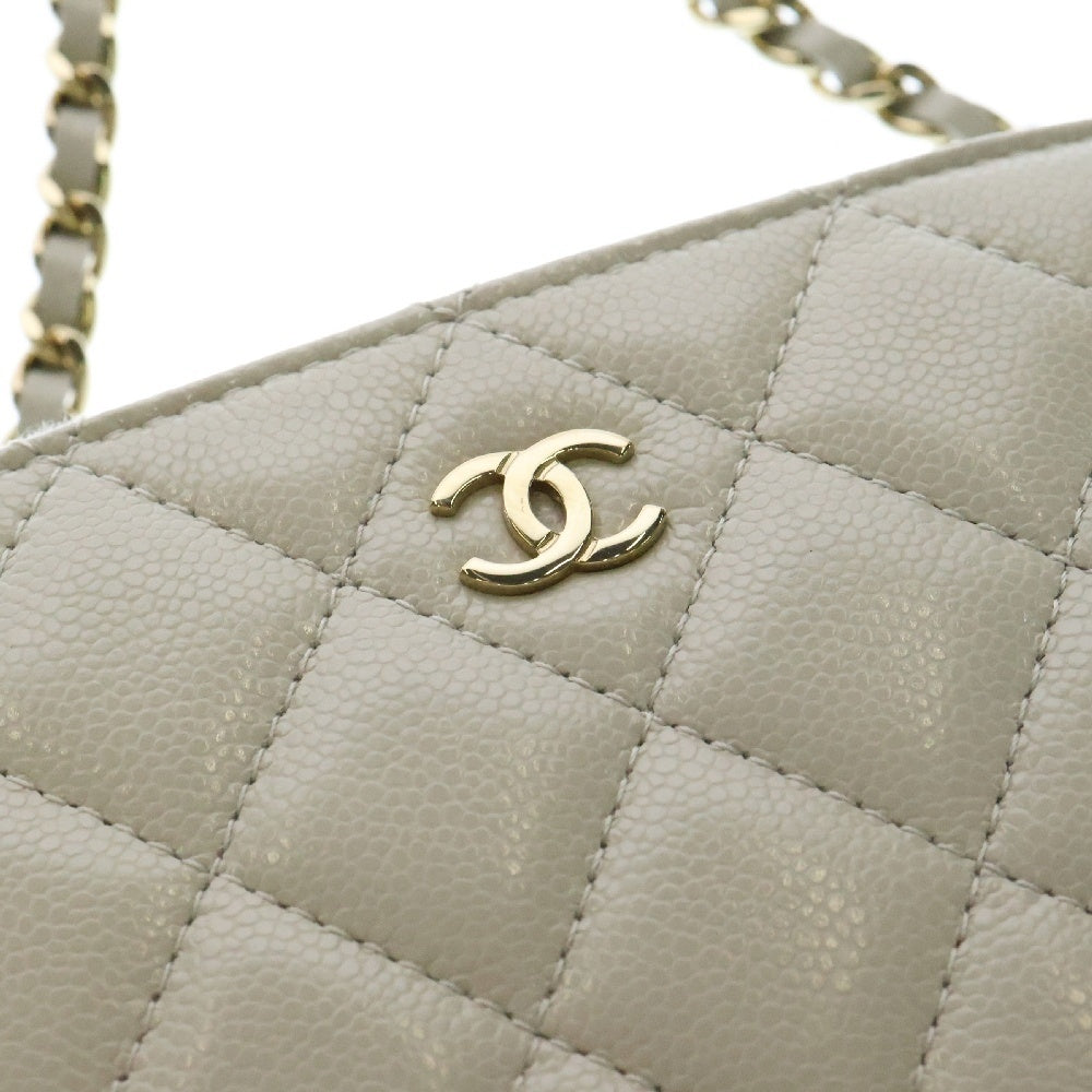 CHANEL(シャネル) マトラッセ ココマーク チェーンクラッチバッグ キャビアスキン ショルダーバッグ ホワイト ゴールド金具 AP4016