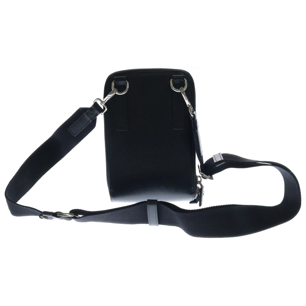 PRADA(プラダ) サフィアーノ トライアングルロゴプレート レザーショルダーバッグ スマートフォンケース ブラック 2ZH126 三角ロゴ