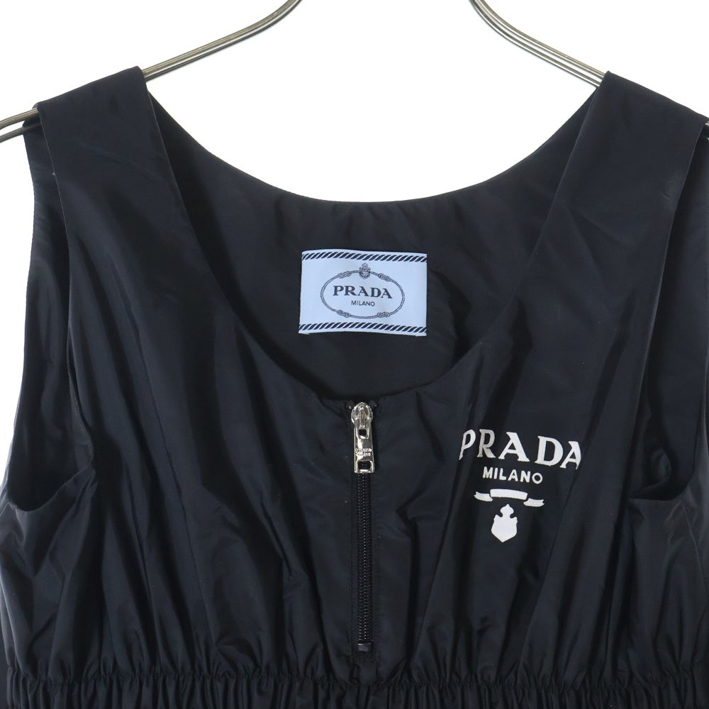 PRADA(プラダ) 23SS Re-Nylon リナイロン ワッペンロゴ ギャザー ドローストリング ジップデザイン ミディアムワンピース ブラック レディース 230698 S231 1WQ9