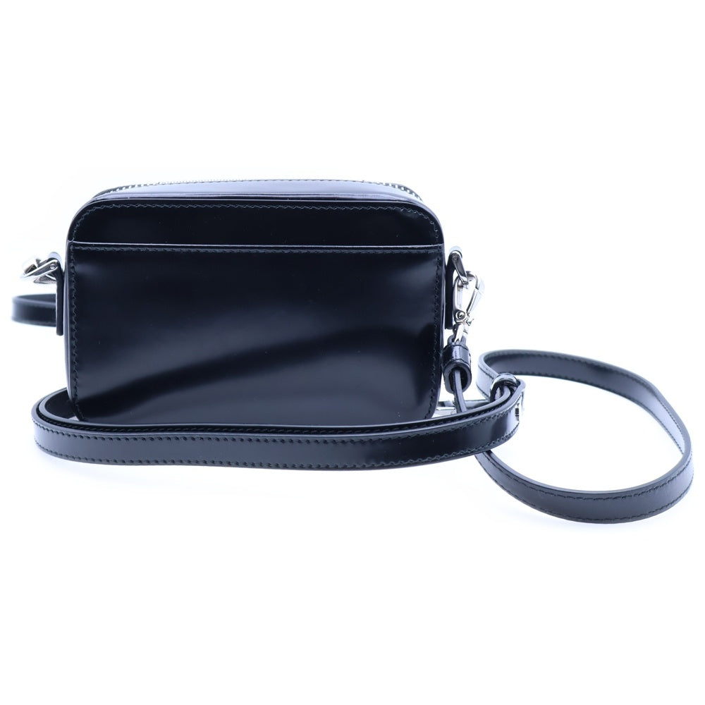 PRADA(プラダ) ミニ ブリック トライアングルロゴプレート ブラッシュドレザー ショルダーバッグ ポーチ シルバー金具 ブラック