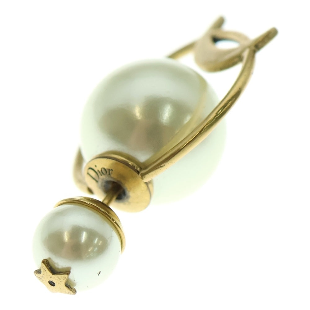 DIOR(ディオール) トライバル 惑星 スターモチーフ パールピアス ホワイト ゴールド