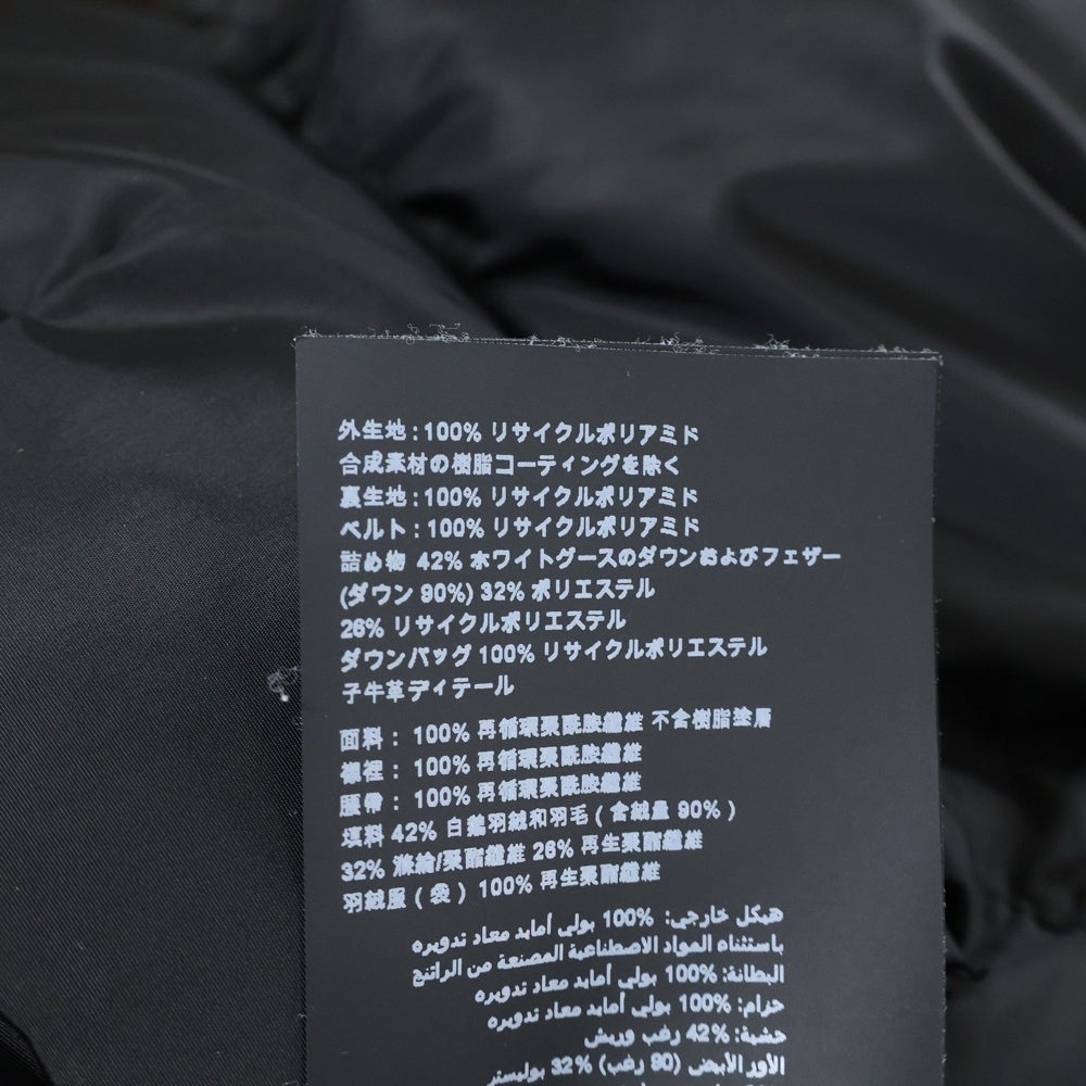 PRADA(プラダ) 22AW RE-NYLON トライアングルロゴプレート フーデッド ジップアップ ダウン ロング ジャケット コート ブラック 292077