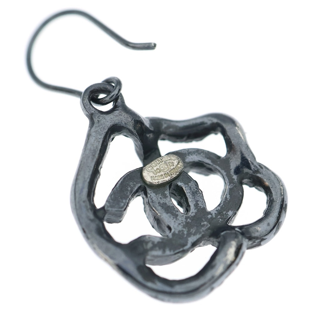 CHANEL(シャネル) カメリア ラインストーンピアス ブラック レディース