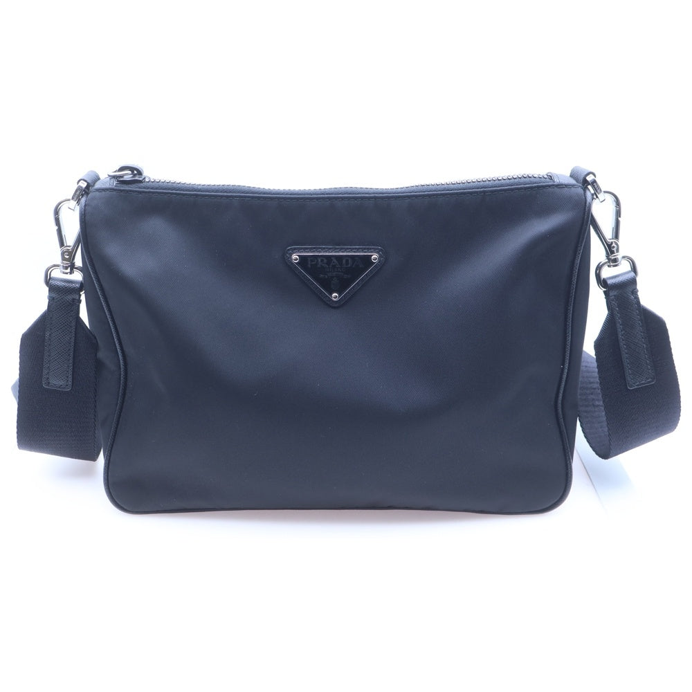 PRADA(プラダ) RE-NYLON リナイロン サフィアーノレザー トライアングルロゴプレート ショルダーバッグ シルバー金具 ブラック 1BC167_RV44_F0002_V_B1M