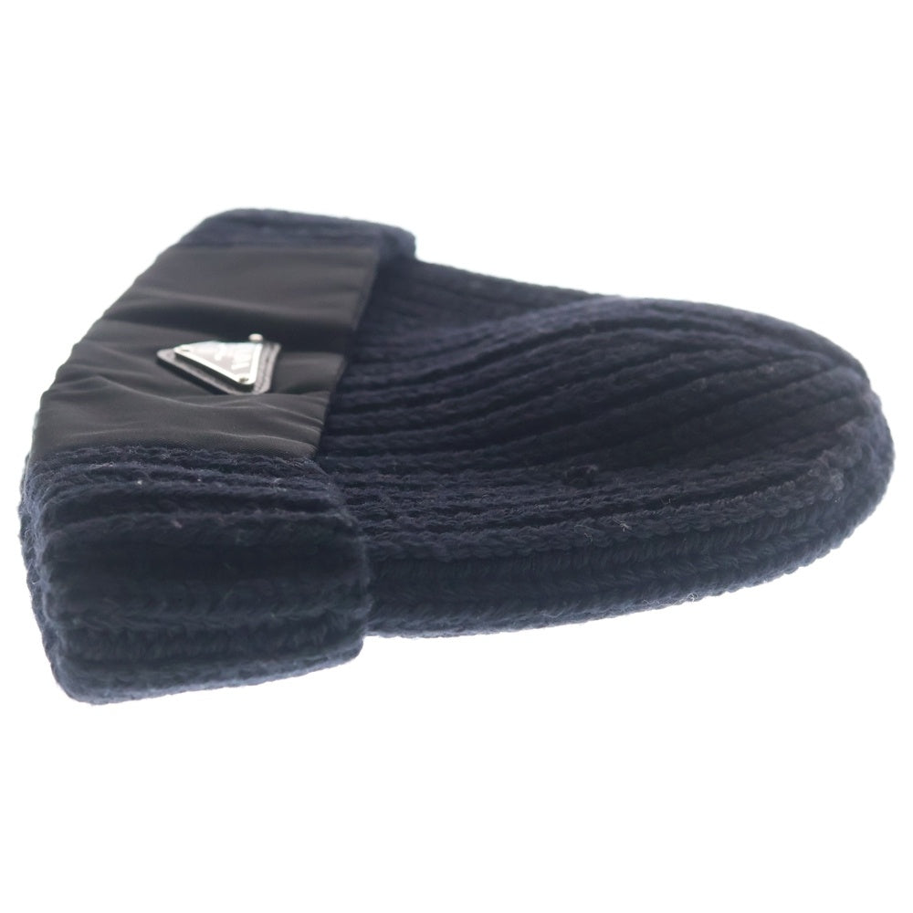 PRADA(プラダ) Re-Nylon トライアングルプレート ニット帽ブラック