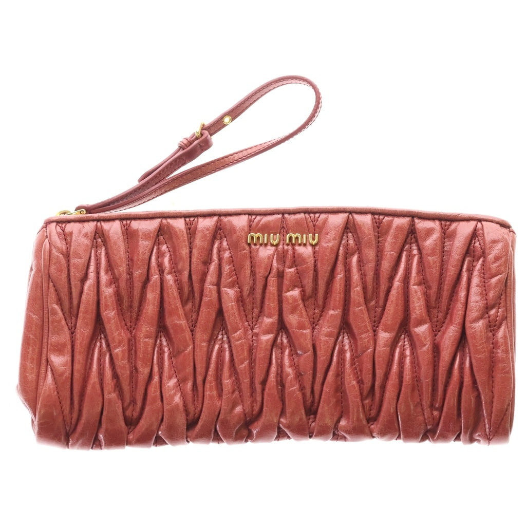 miumiu(ミュウミュウ) マテラッセ ポーチ クラッチバッグ ケース ピンクレッド レザー ゴールド金具 レディース