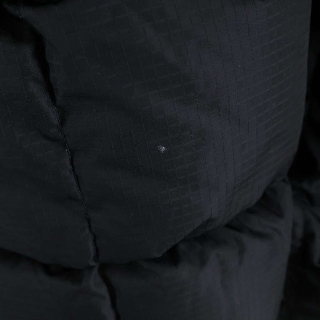 LOUIS VUITTON(ルイヴィトン) 23SS モノグラム ナイロン フーデッド ダウンジャケット ブラック 1AAIJF RW231W E54 FO レディース