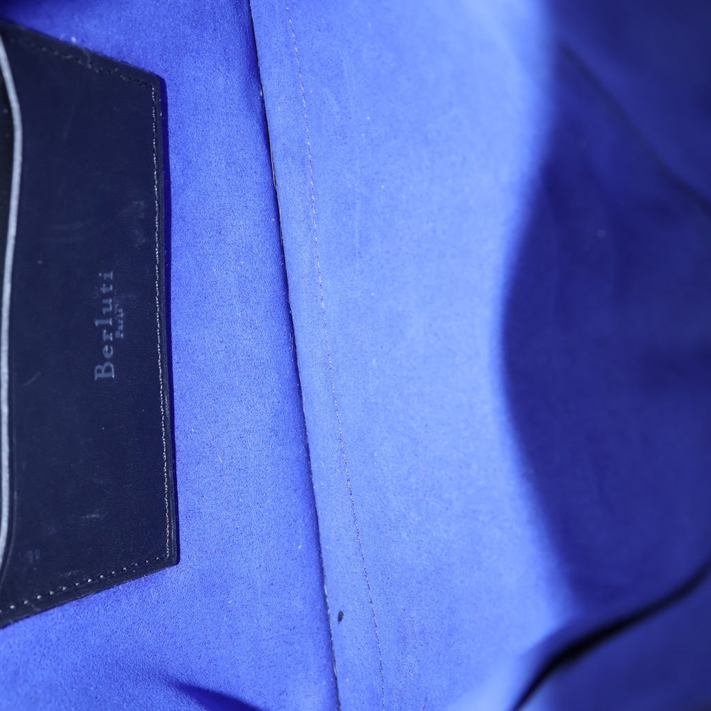 Berluti(ベルルッティ) ニノ PMカリグラフィ スクリットレザー クラッチバッグ セカンドバッグ ケース ブラウン シルバー金具