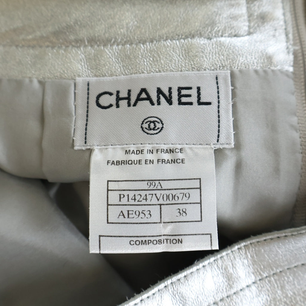 CHANEL(シャネル) 99A ラムスキン メタリックレザー タイト ミディアムスカート シルバー レディース P14247V00679