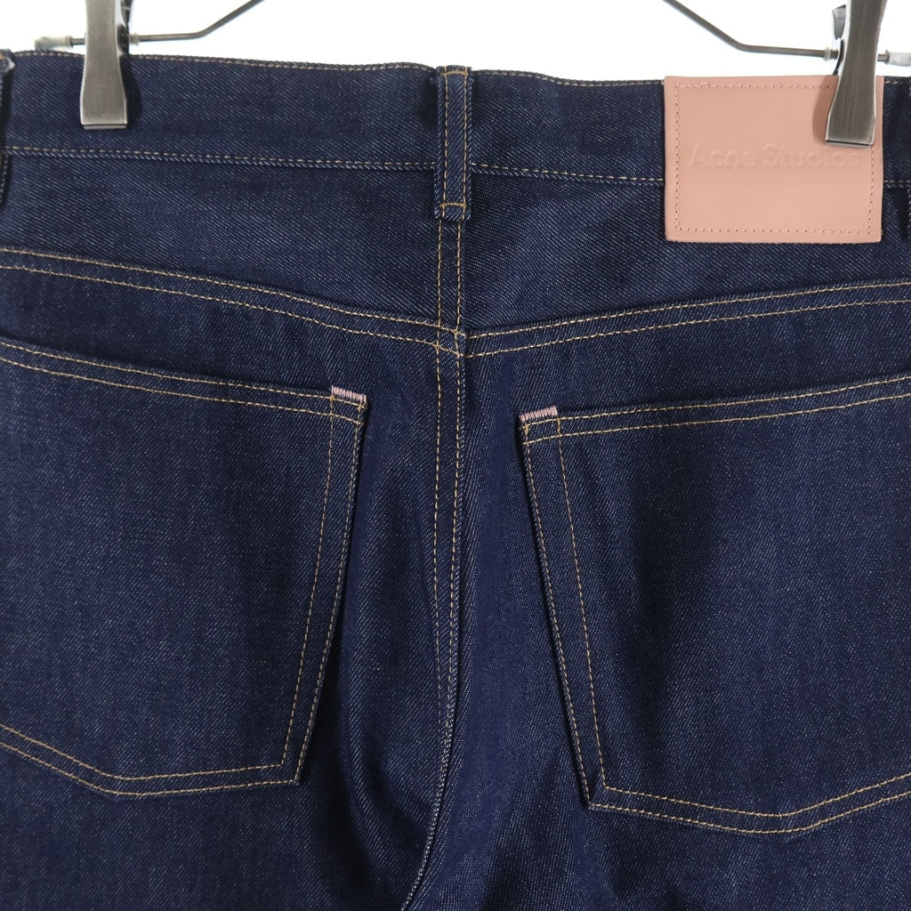 Acne Studios(アクネ ストゥディオズ) レギュラーフィット ボタンフライ デニムパンツ ジーンズ インディゴ B00402