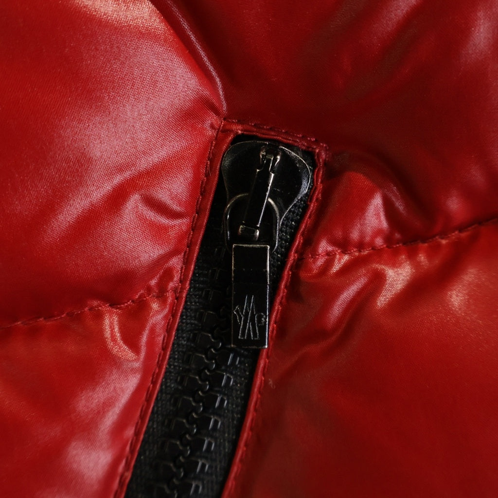 MONCLER(モンクレール) BADY バディ フード付き ダウンジャケット ロゴ コミックラベル レッド 429534632205 レディース
