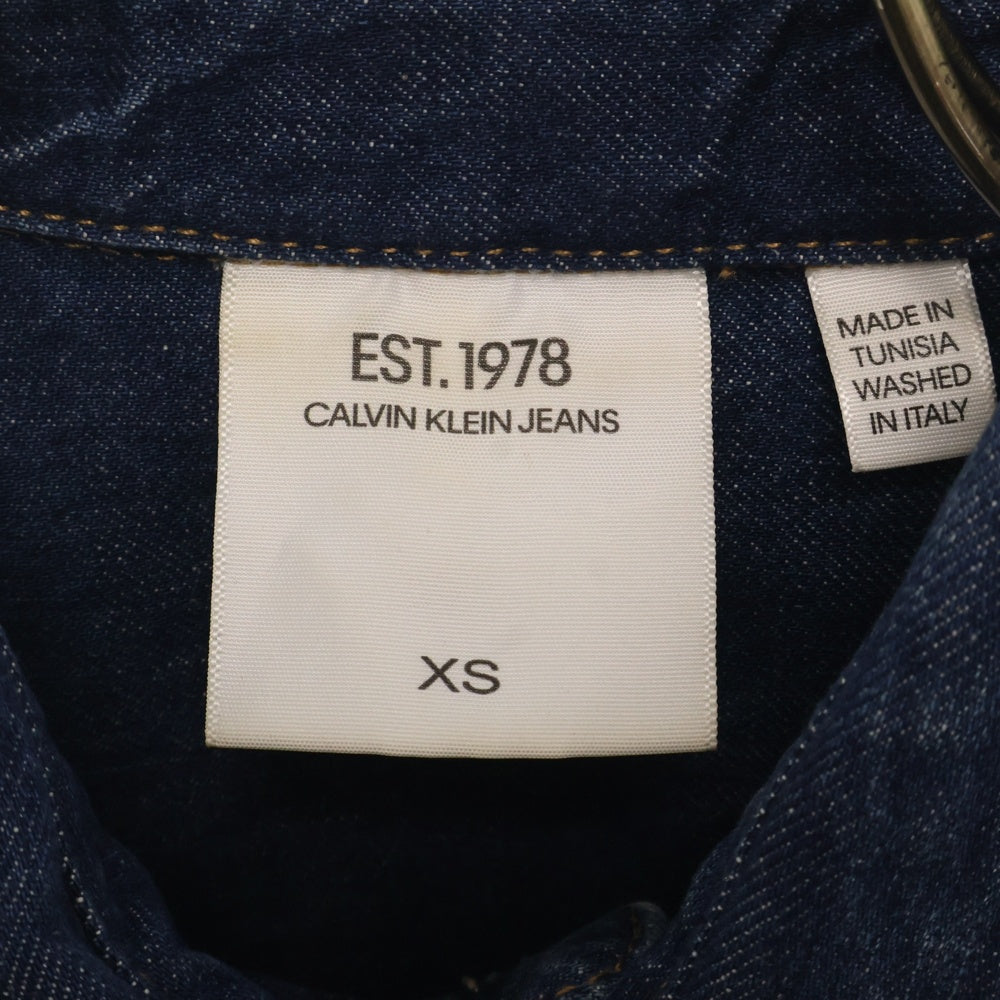 Calvin Klein Jeans(カルバンクラインジーンズ) EST1978 ロゴプリントデニムジャケット インディゴ