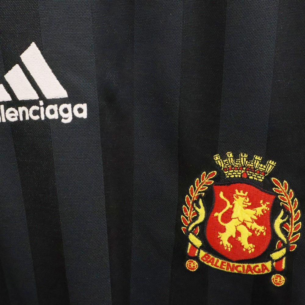 BALENCIAGA(バレンシアガ) 23SS ×Soccer Sporty Stripe Jersey アディダス ストライプVネック半袖サッカー Tシャツ カットソー ユニフォーム ブラック 723663 TNV13