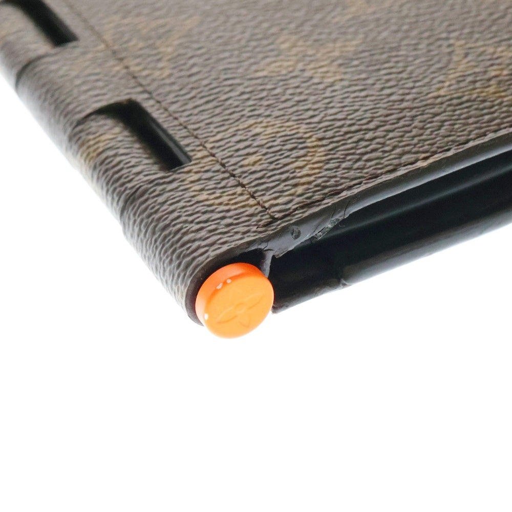 LOUIS VUITTON(ルイヴィトン) Portefeuille Brazza Hingeモノグラムソーラーレイ ポルトフォイユ ブラザ M67449