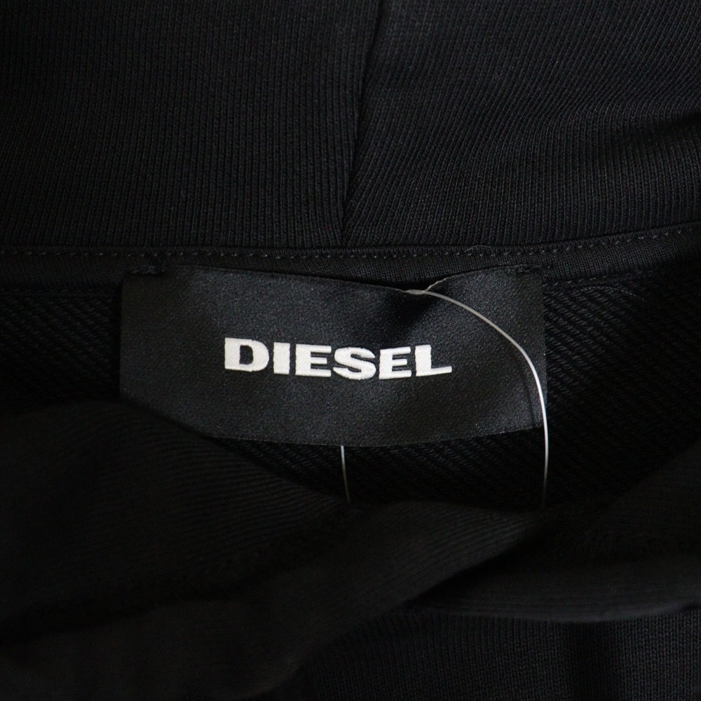 DIESEL(ディーゼル) ワンポイント コピーライト ロゴ刺繍 プルオーバー スウェットパーカー ブラック RN93243
