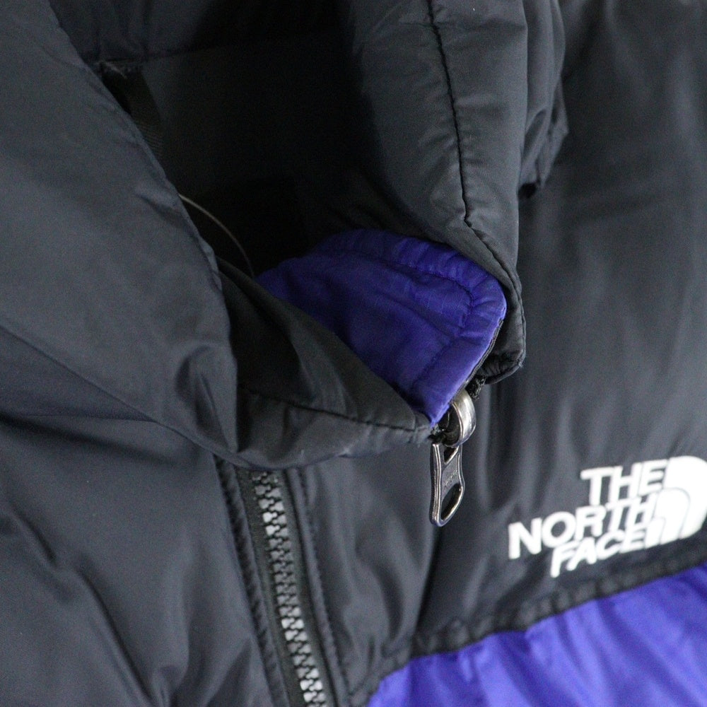 THE NORTH FACE(ザノースフェイス) 1996 RETRO NUPTSE JACKET レトロ ヌプシ ジップアップダウンジャケット ブラック/ブルー NF0A3C8D