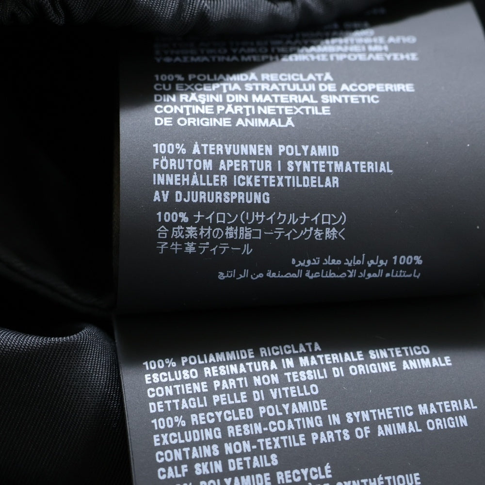 PRADA(プラダ) Re-Nylon リナイロン トライアングルロゴ ナイロンジップアップジャケット ブルゾン ブラック SGB684 S211 1W08
