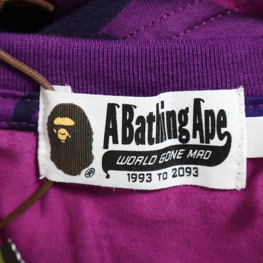 BAPE BY A BATHING APE(ベイプ ア ベイシング エイプ) カモフラ総柄 半袖Tシャツ カットソー パープル 001CSH201045X
