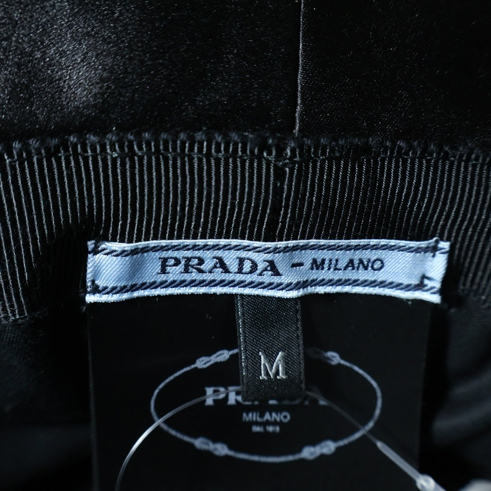 PRADA(プラダ) ロゴ スパンコール バケットハット 帽子 ブラック 1HC137