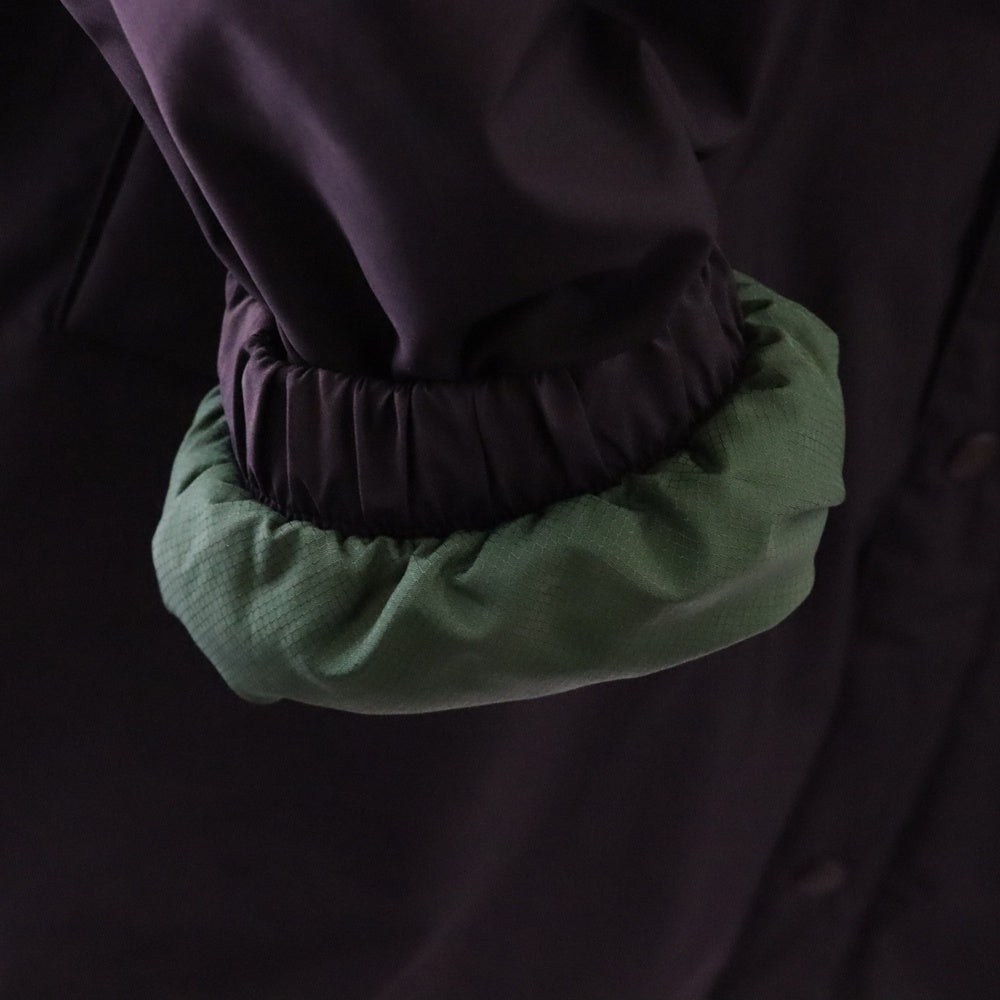 Lacoste L!VE(ラコステ ライブ) Lettered Water-Resistant Parka レタープリント ロングコーチジャケット ナイロンジャケット ブラック BH7274