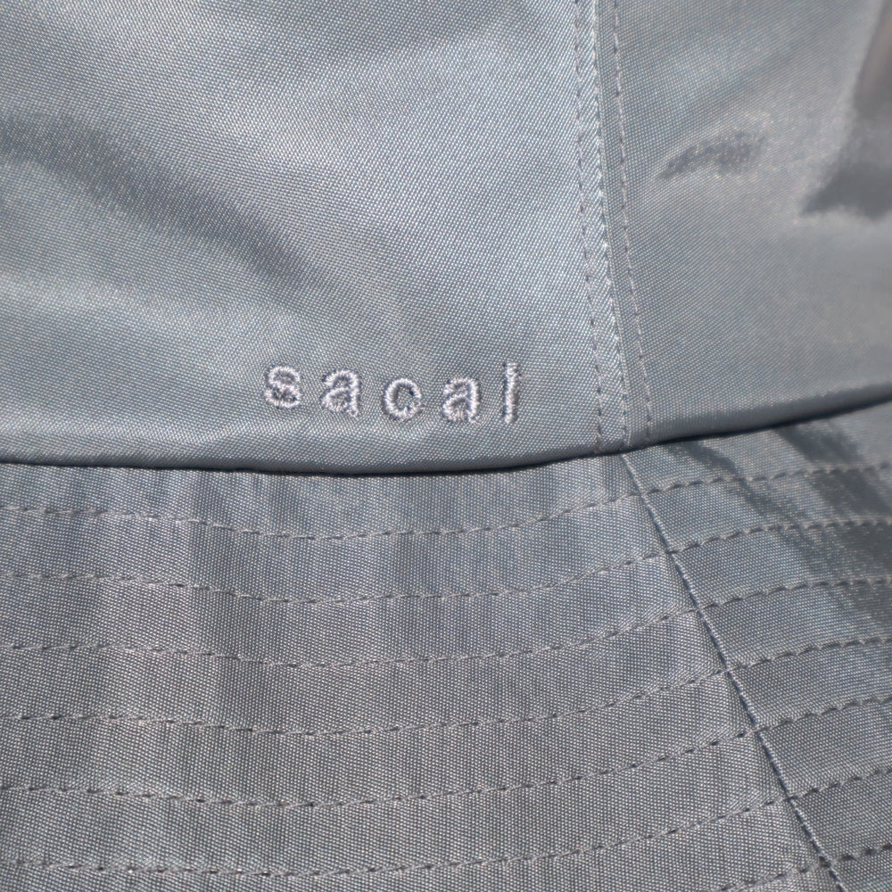 Sacai(サカイ) NYLON TWILL DOUBLE BR ロゴ刺繍 ナイロンバケットハット 帽子 グレー 23-0599S