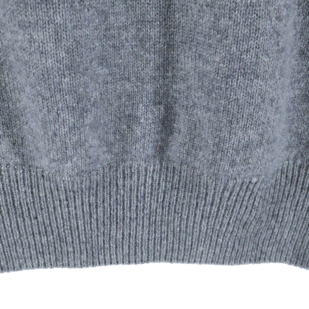 BALENCIAGA(バレンシアガ) 19AW ワンポイント刺繍 クルーネックニット セーター グレー 621031