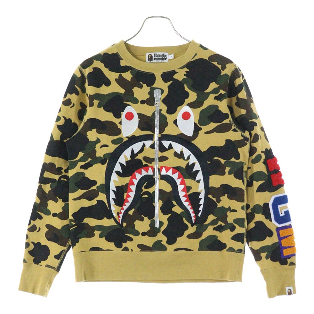 BAPE BY A BATHING APE(ベイプ ア ベイシング エイプ) Camo Shark Crew Sweatshirt シャークプリント カモフラ クルーネックスウェット トレーナー イエロー 001SWK801010M