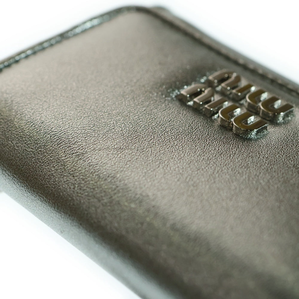 miumiu(ミュウミュウ) チェーン付き カードケース シルバー 5MRO30