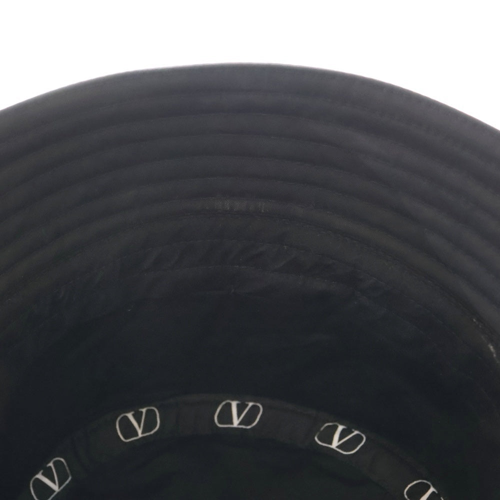 VALENTINO(ヴァレンティノ) ロゴ装飾 バケットハット 帽子 ブラック 5Y0HGA11ALH