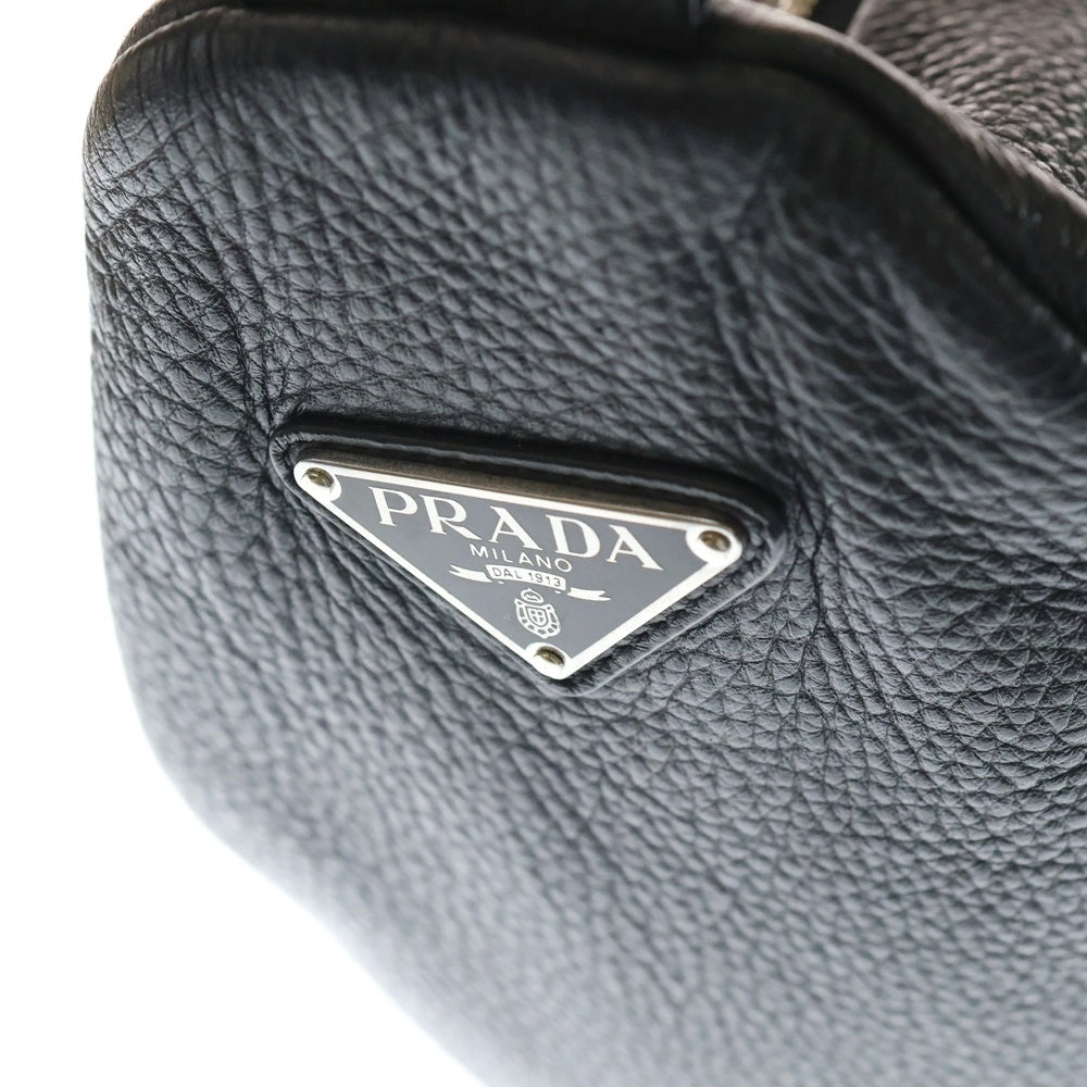 PRADA(プラダ) ヴィッテロダイノレザーバッグ トライアングル ショルダーバッグ ボディバッグ 2VY007