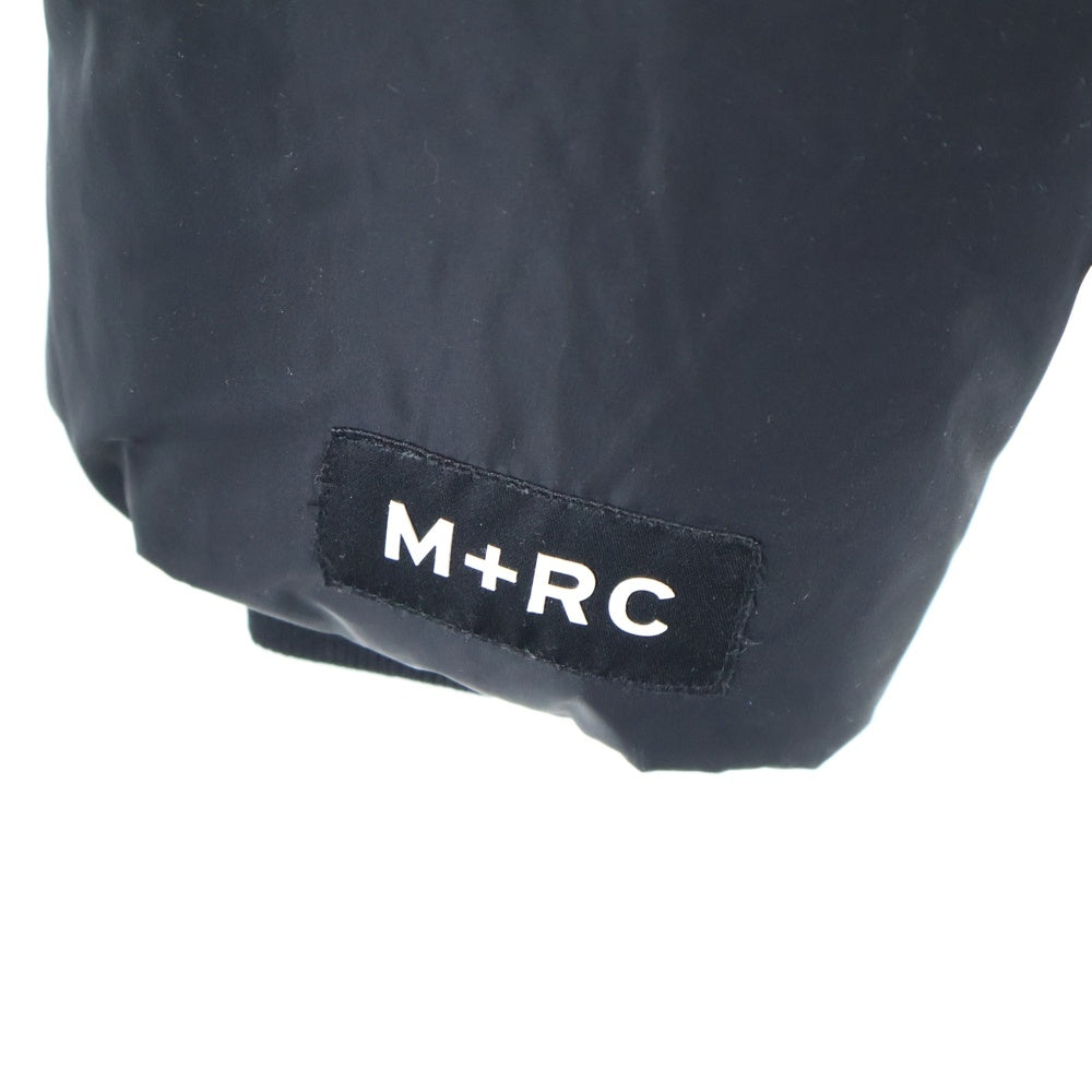 M+RC NOIR(マルシェノア) ロゴプリント ダウンジャケット アウター ブラック