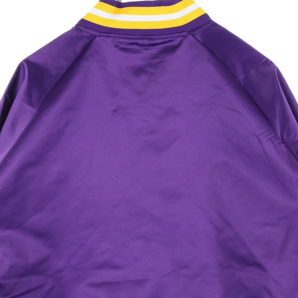 NBA(エヌビーエー) NBA LAKERS HEVYWEIGHT JACKET レイカーズ サテン スタジャン ジャケット パープル