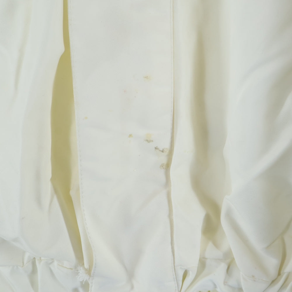 LOUIS VUITTON(ルイヴィトン) ロゴパッチ シグネチャー ウインドブレーカー ホワイト 1AHUGZ