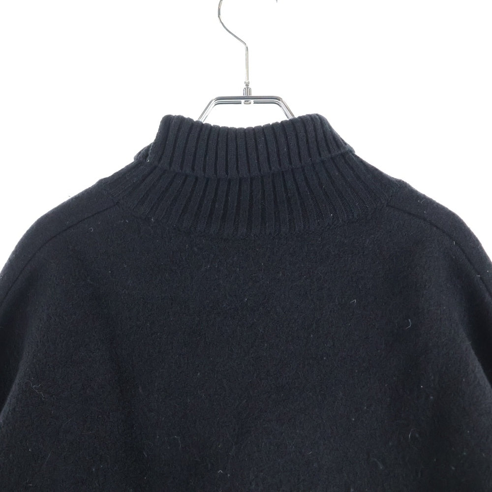 ami paris(アミパリス) ハートロゴタートルネックニット セーター ブラック H21K203.018