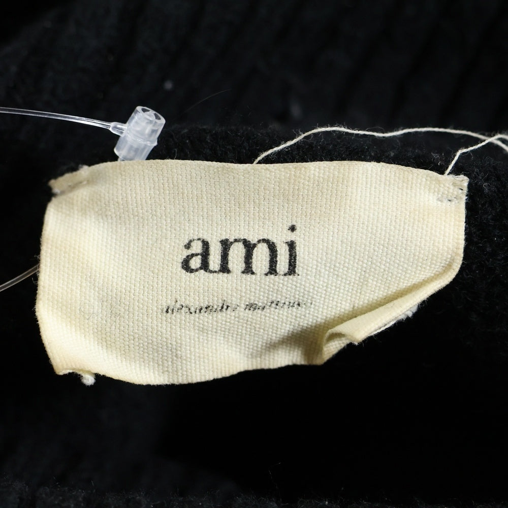 ami paris(アミパリス) ハートロゴタートルネックニット セーター ブラック H21K203.018