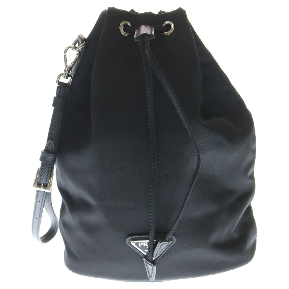 PRADA(プラダ) 三角プレート 巾着バック ショルダーバッグ ブラック