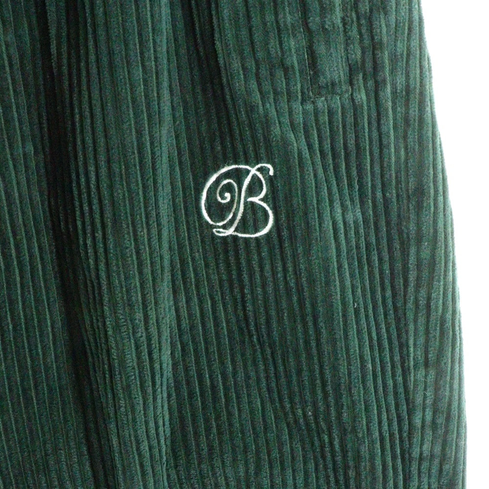 THE BLACK EYE PATCH(ブラックアイパッチ) B EMBLEM CORDUROY PANTS ロゴ刺繍 コーデュロイパンツ ジョガーパンツ グリーン