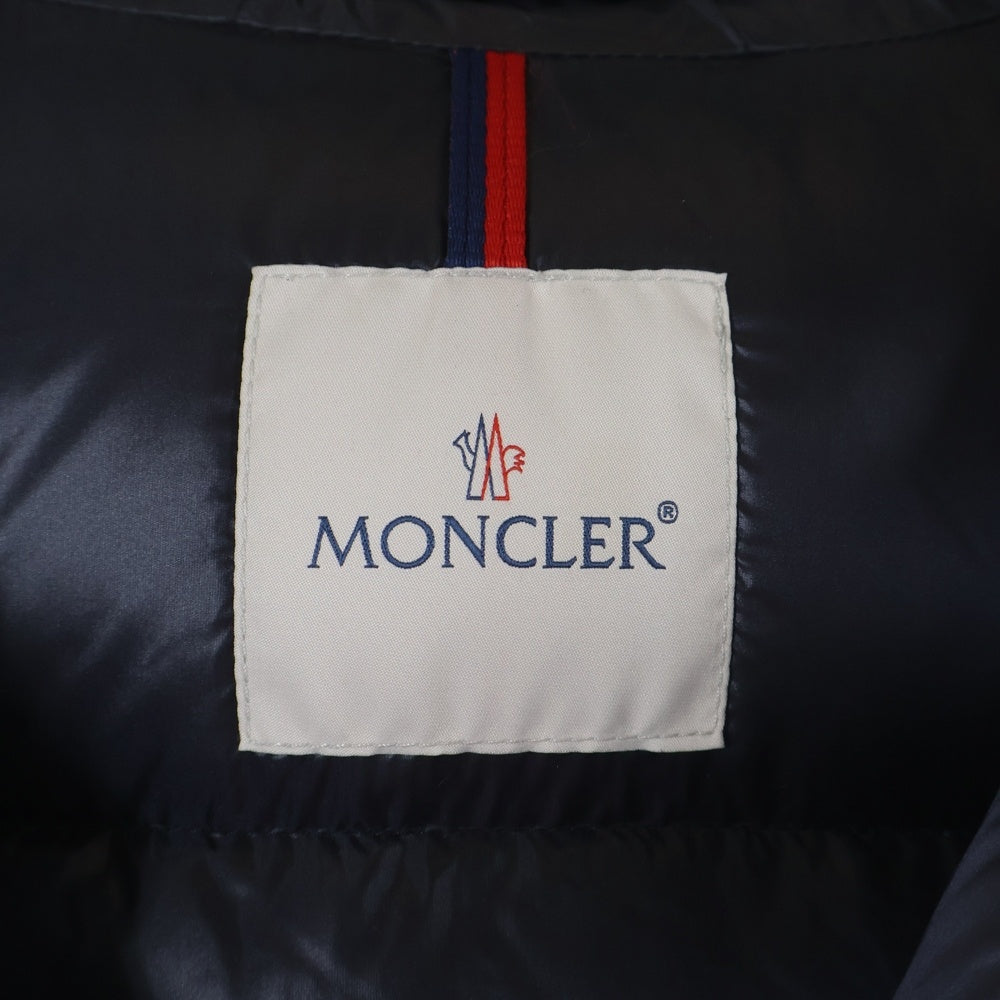 MONCLER(モンクレール) BLIER GIUBBOTTO JACKET ロゴパッチ ダウンジャケット ネイビー C20914090505 68950