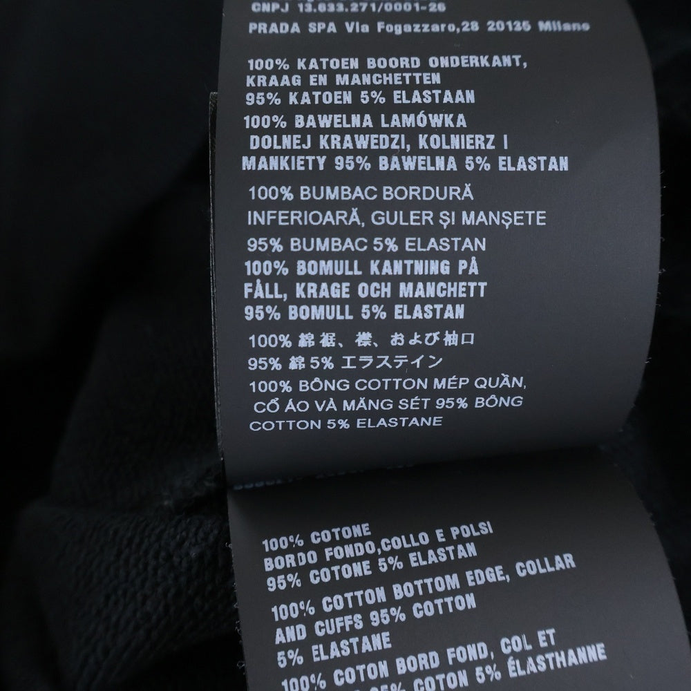 PRADA(プラダ) 23AW トライアングルロゴプレート クルーネック スウェットトレーナーブラック UJL26A