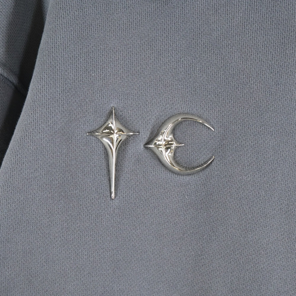 THUG CLUB(サグクラブ) Armor Hoodie シルバー装飾 プルオーバーパーカー フーディー グレー TC23TS0704