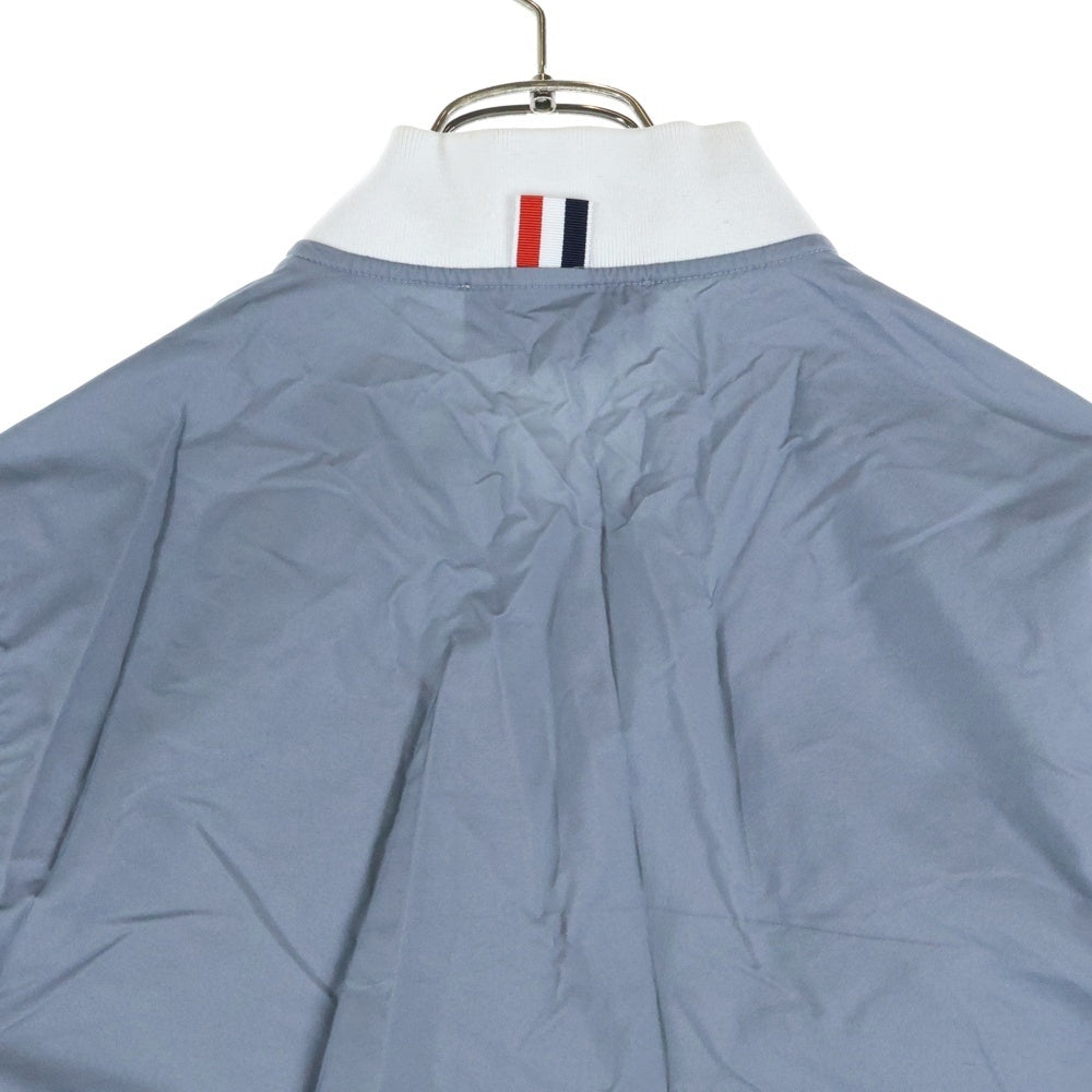 THOM BROWNE(トムブラウン) 4BARプリント ナイロンボンバージャケット グレー MJT152A-04429035
