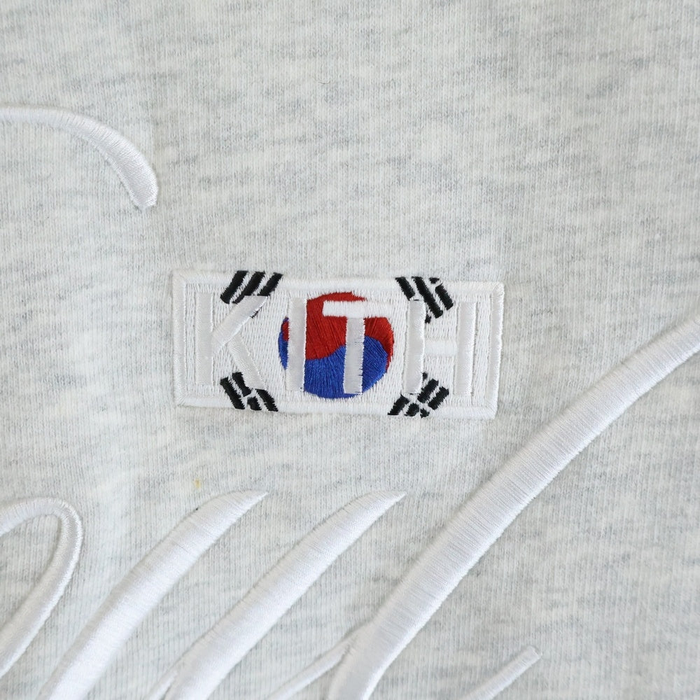 KITH(キス) ソウル限定 刺繍デザインクルーネックスウェット トレーナー グレー KHM032124
