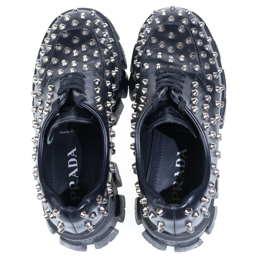PRADA(プラダ) モノリス ブラッシュドレザー スタッズ装飾 ローファー ブラック